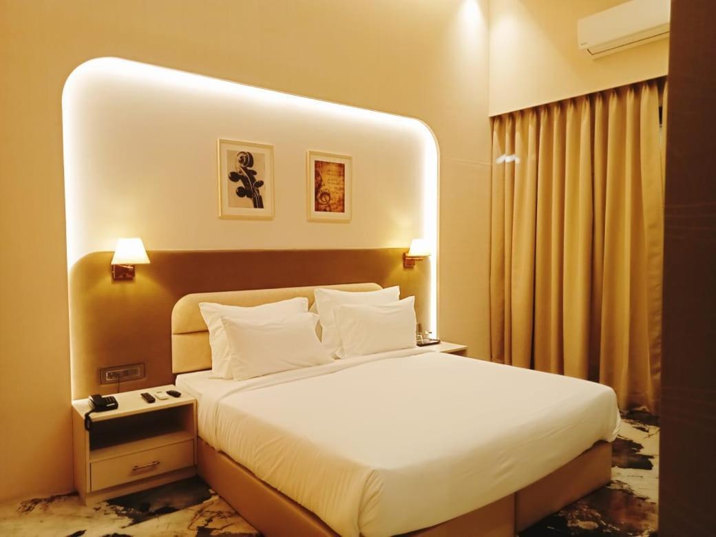 Gandharv Resorts Wai 외부 사진